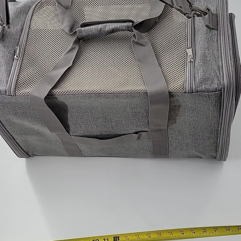 Pet Portable Carrier NWOT